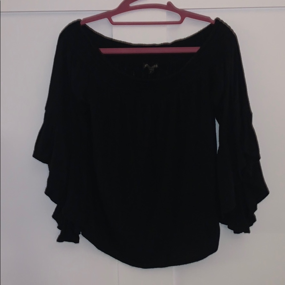 Express- Black Off-the-Shoulder Bell Sleeve Top(M)